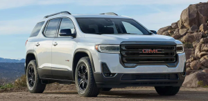 a white 2022 GMC Acadia for Sale in Newton, IA