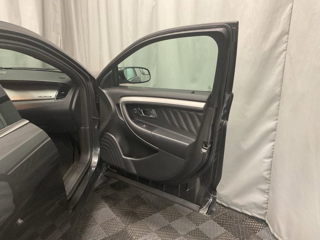 2015 Ford Taurus SEL
