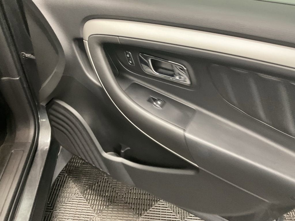 2015 Ford Taurus SEL