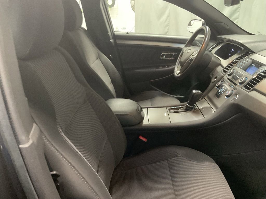 2015 Ford Taurus SEL