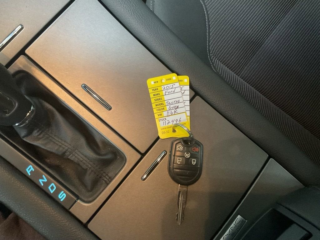 2015 Ford Taurus SEL