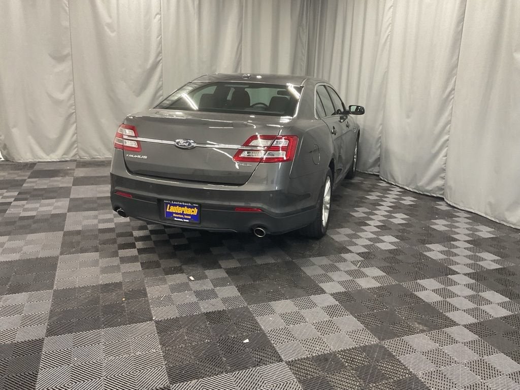 2015 Ford Taurus SEL