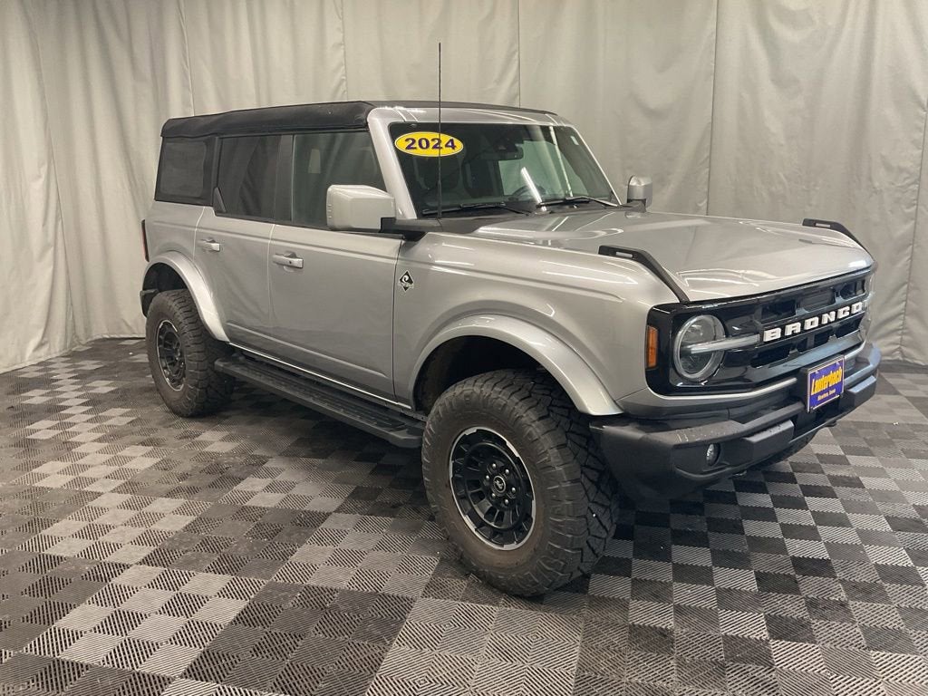 2024 Ford Bronco Outer Banks 4x4's photo