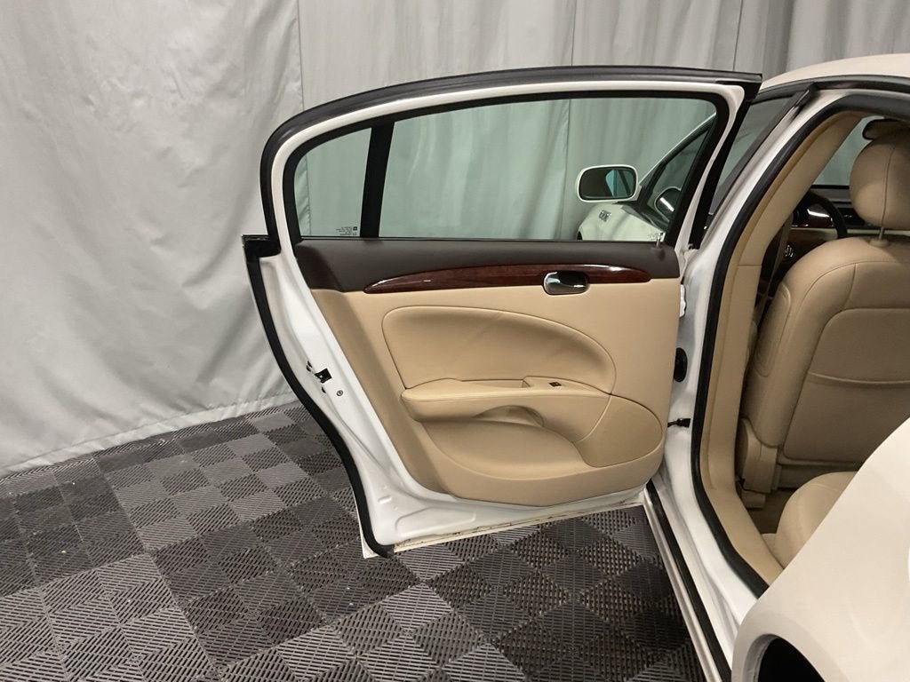2011 Buick Lucerne CXL Premium
