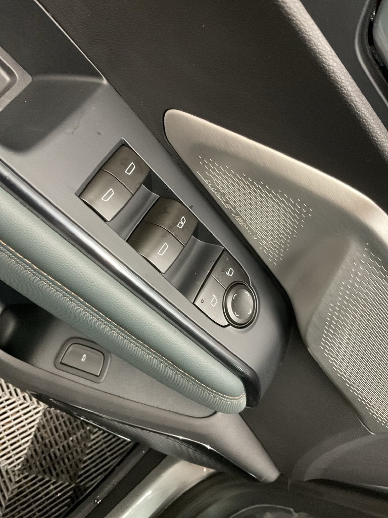 2027 GMC Acadia AT4