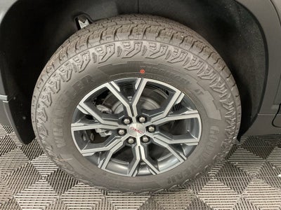 2025 GMC Acadia AT4