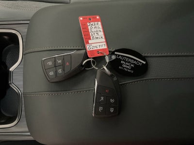 2025 GMC Acadia AT4