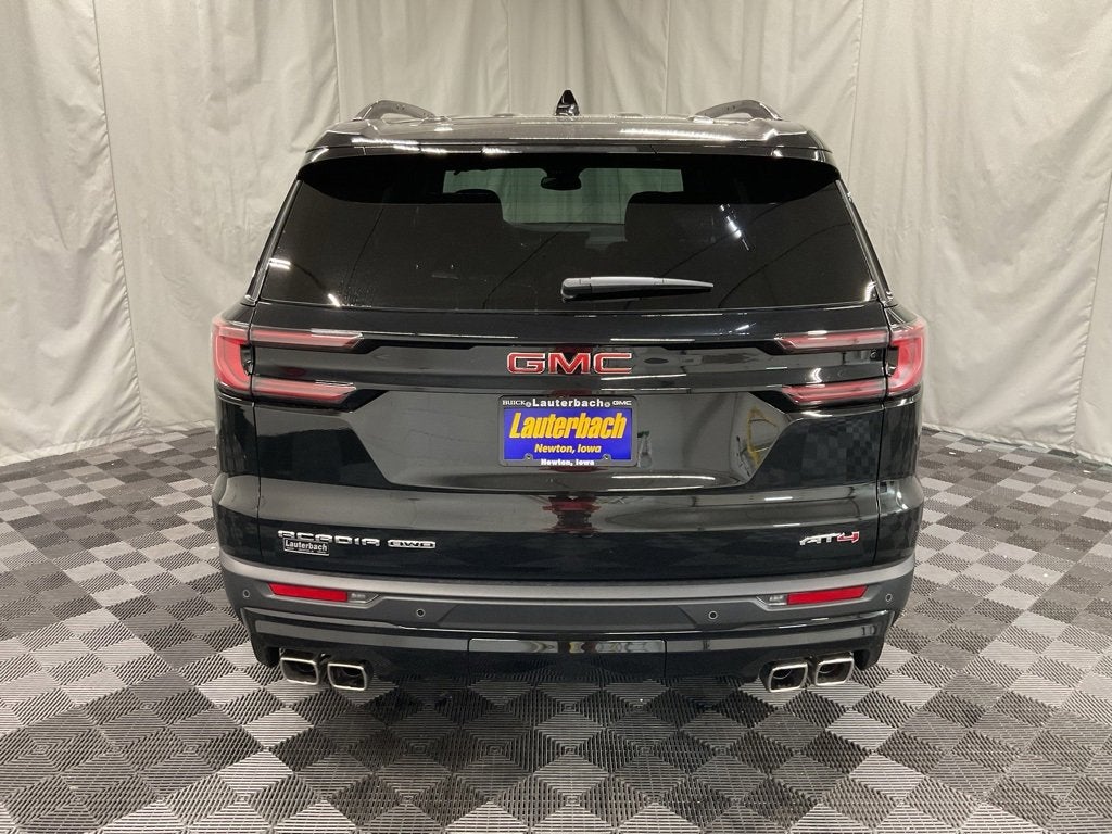 2025 GMC Acadia AT4