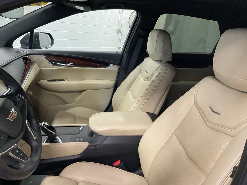 2017 Cadillac XT5 Luxury AWD