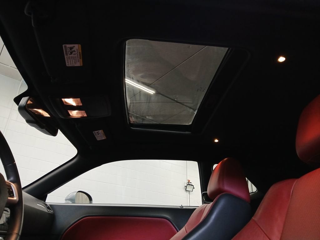 2013 Dodge Challenger SXT Plus