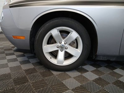 2013 Dodge Challenger SXT Plus