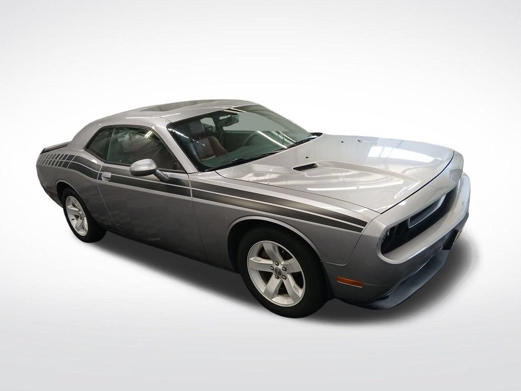2013 Dodge Challenger SXT Plus