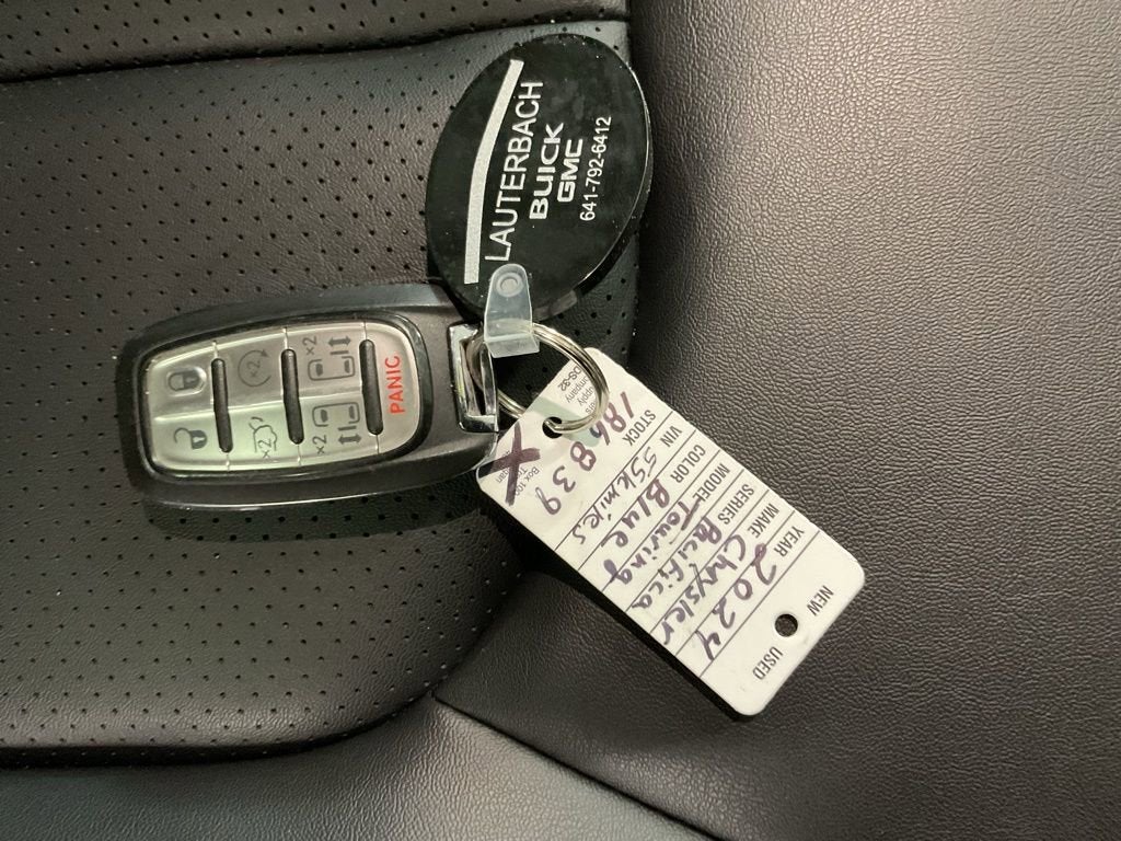 2024 Chrysler Pacifica Touring L