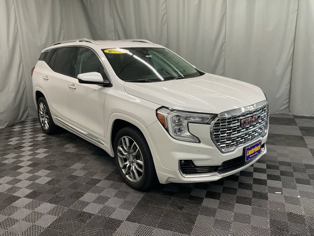 2023 GMC Terrain Denali