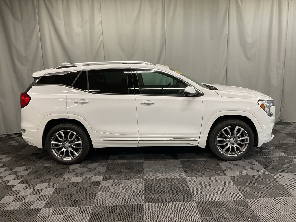 2023 GMC Terrain Denali