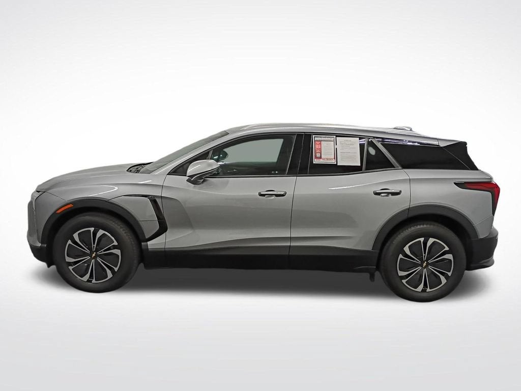 Used 2024 Chevrolet Blazer EV LT with VIN 3GNKDBRJ4RS201627 for sale in Newton, IA