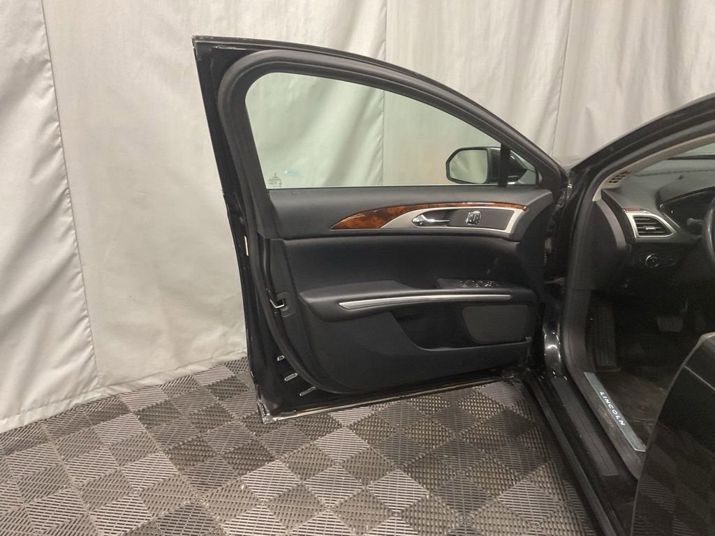 2015 Lincoln MKZ Base