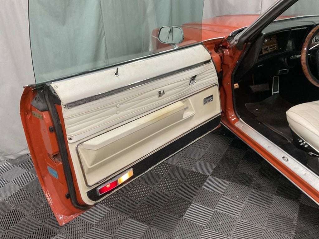 1972 Oldsmobile DELTA 88R Base