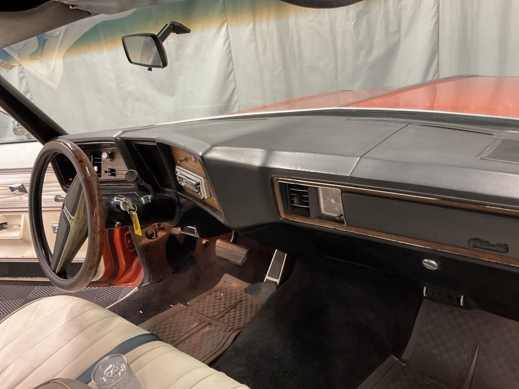 1972 Oldsmobile DELTA 88R Base