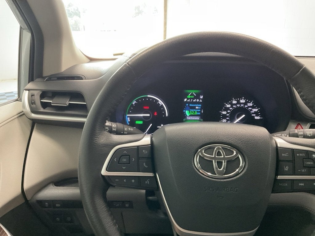 2024 Toyota Sienna XLE