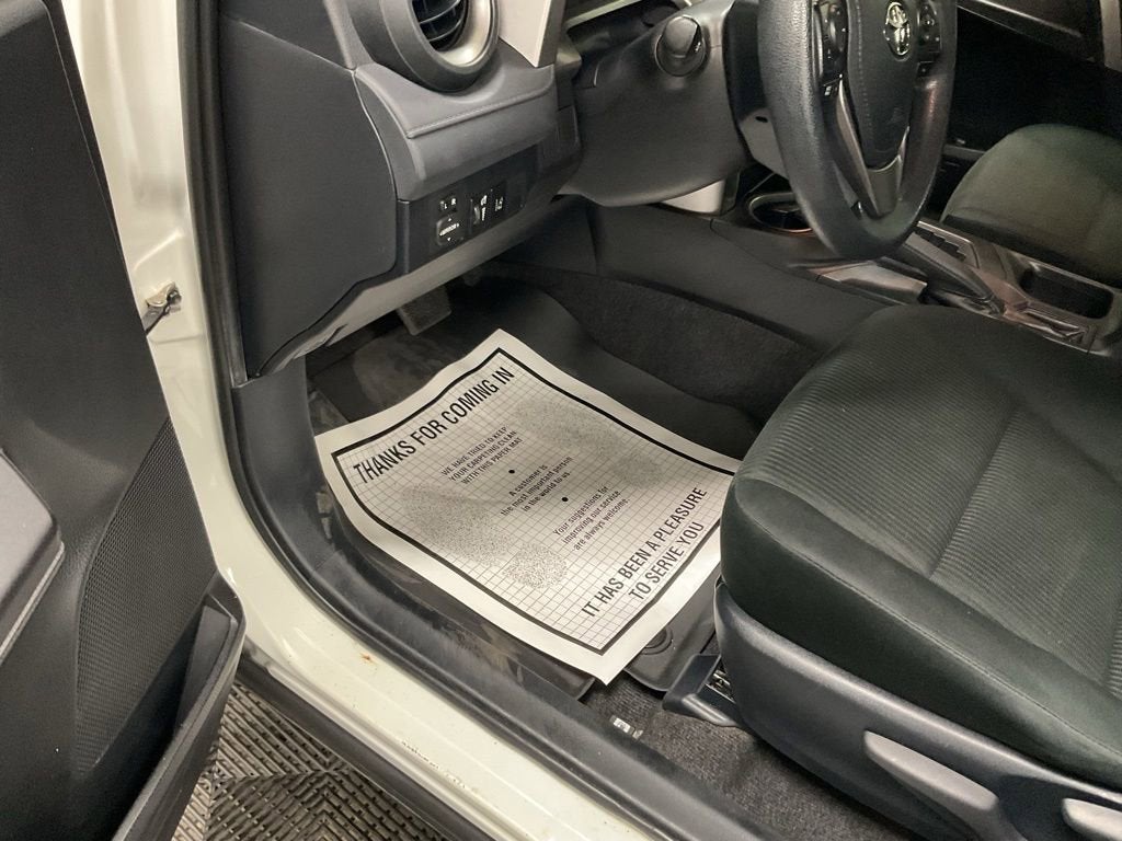 2017 Toyota RAV4 LE