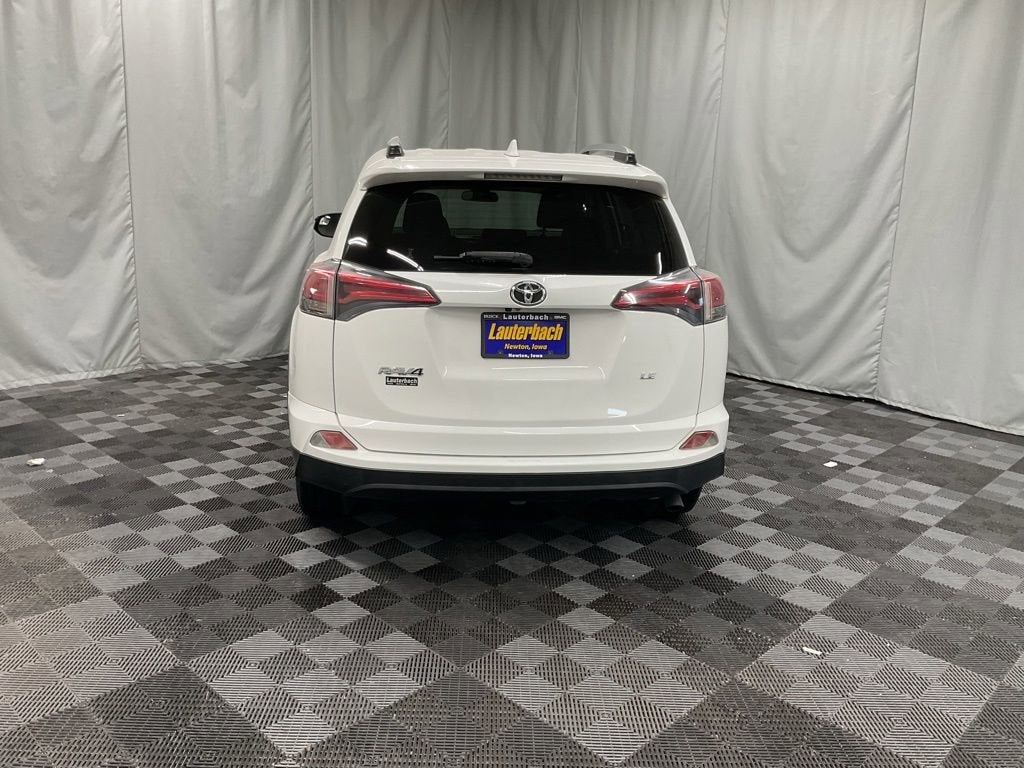2017 Toyota RAV4 LE